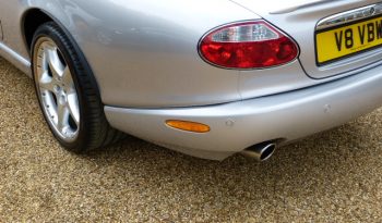 JAGUAR XK8 4.2 CONVERTIBLE – FJSH – 12 SERVICE STAMPS – 62K full
