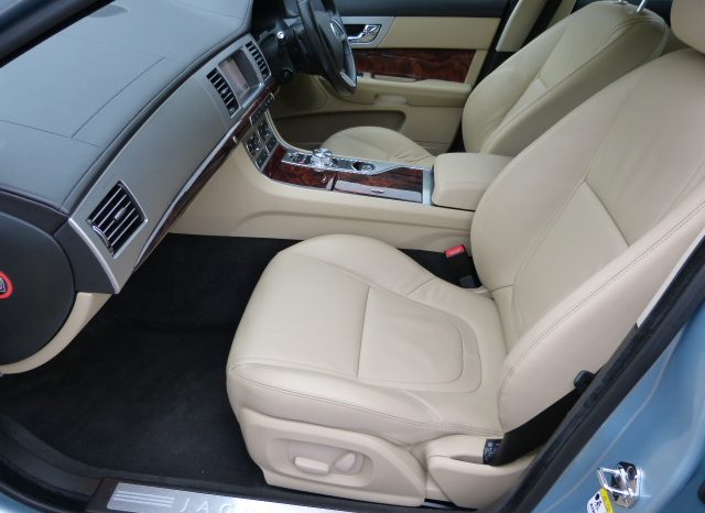 JAGUAR XF 2.2 DIESEL LUXURY – 1 LADY OWNER – FSH – 48K full