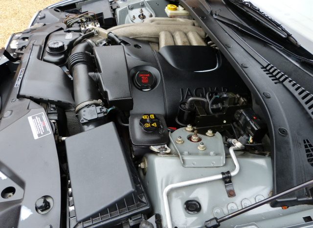 JAGUAR S-TYPE 3.0 SE AUTO – 13 STAMPS – FSH – 67K full