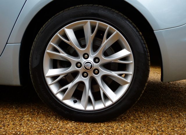 JAGUAR XF 2.2 DIESEL LUXURY – 1 LADY OWNER – FSH – 48K full