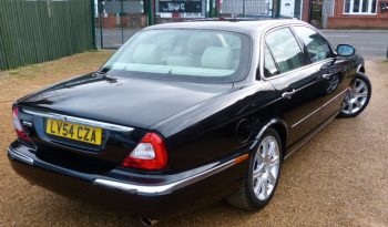 JAGUAR XJ6 3.0 (SAT NAV) 1 PREVIOUS OWNER – FULLY LOADED – FJSH – 51K full