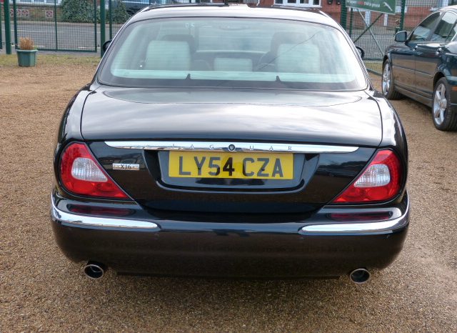 JAGUAR XJ6 3.0 (SAT NAV) 1 PREVIOUS OWNER – FULLY LOADED – FJSH – 51K full