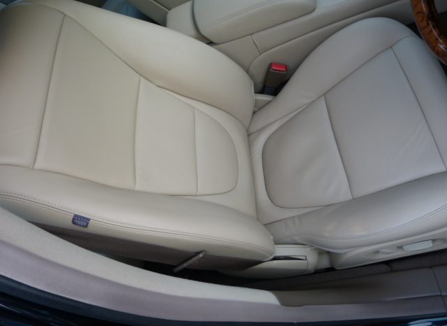JAGUAR XJ6 3.0 (SAT NAV) 1 PREVIOUS OWNER – FULLY LOADED – FJSH – 51K full