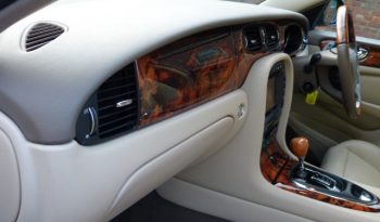 JAGUAR XJ6 3.0 (SAT NAV) 1 PREVIOUS OWNER – FULLY LOADED – FJSH – 51K full