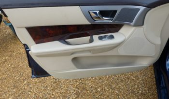JAGUAR XF 3.0 DIESEL LUXURY (REVERSE CAMERA) 1 PREVIOUS OWNER – FSH – 50K full