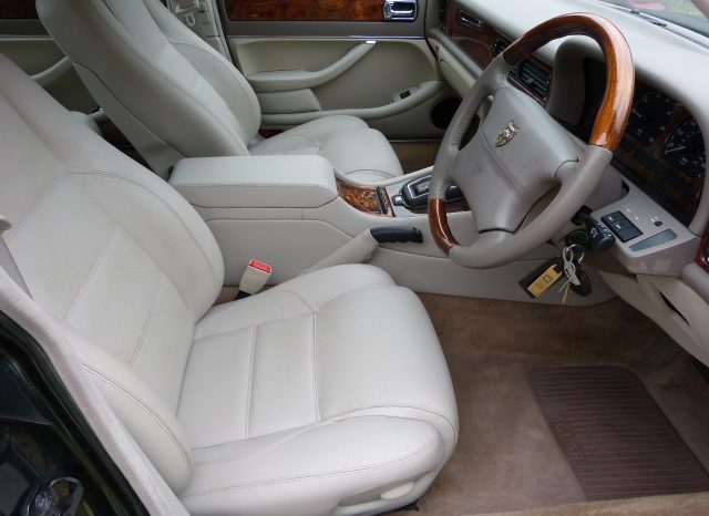 JAGUAR XJ EXECUTIVE (X300) 3.2 AUTO – FSH – 33K full